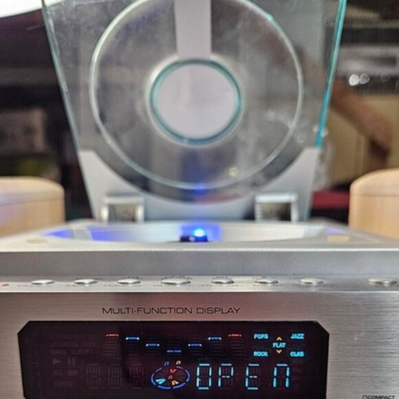 GPX Home Mini Bookshelf Music System Model S7095 With Speakers & Remote Control - Picture 5 of 5